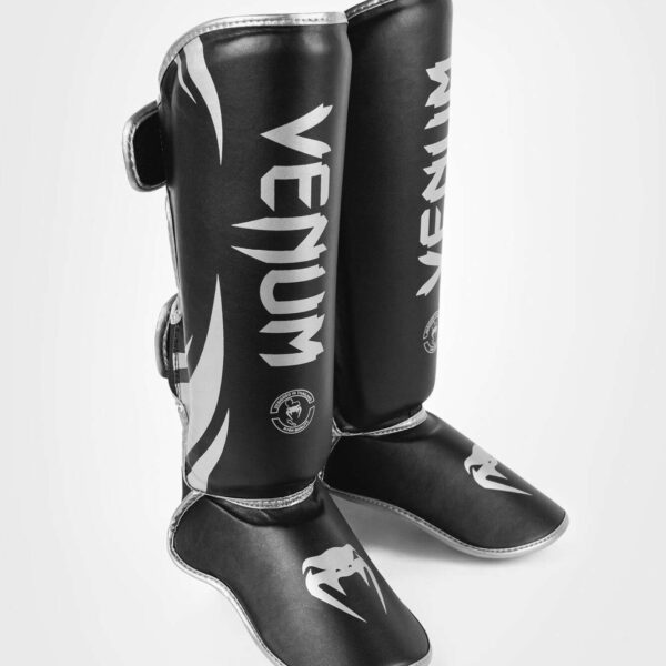 VENUM "Challenger" Kāju Sargi Melni/Sudraba