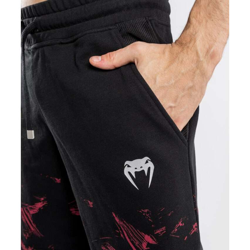 Venum "Authentic Fight Night" Šorti - Image 2