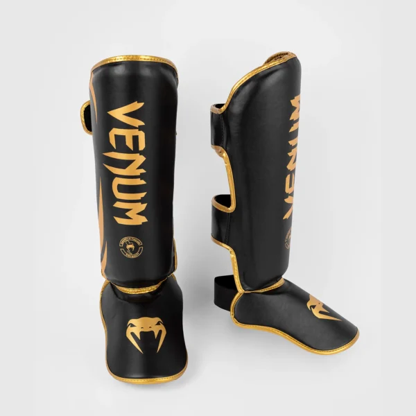 Venum "Challenger" kāju sargi Melni/Zelta