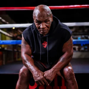 Venum x Mike Tyson Bezroku Džemperis ar Kapuci