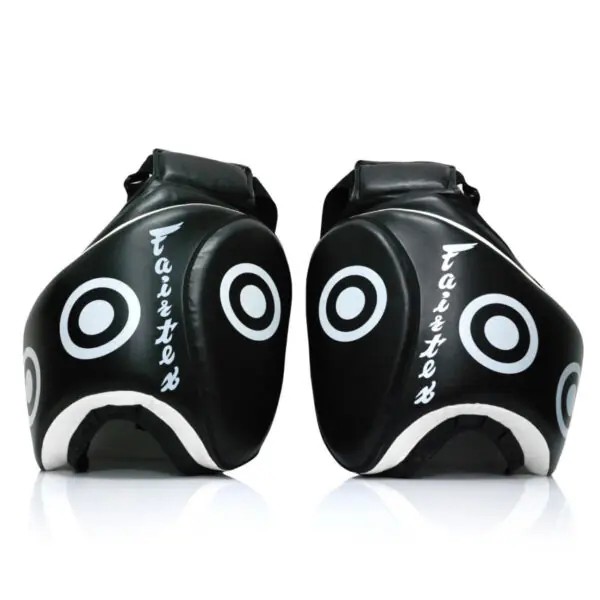 Fairtex Treneru Kāju Sargi