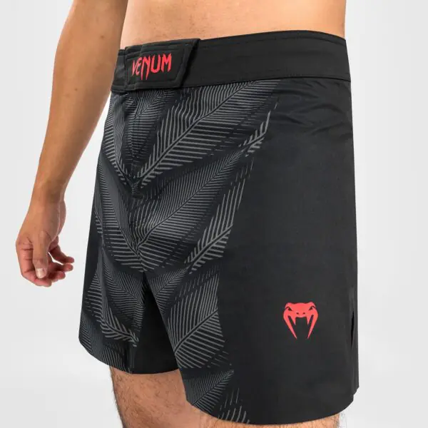 Venum PHANTOM Cīņas Šorti Melni/Sarkani