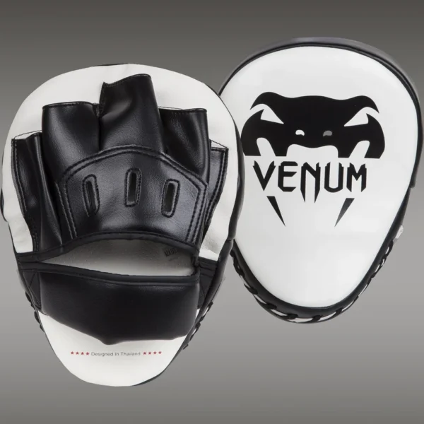 Venum Light ĶEPAS Balts/Melns