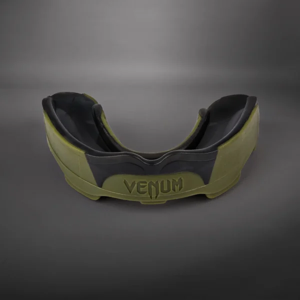 VENUM Predator Kape Haki/Melna